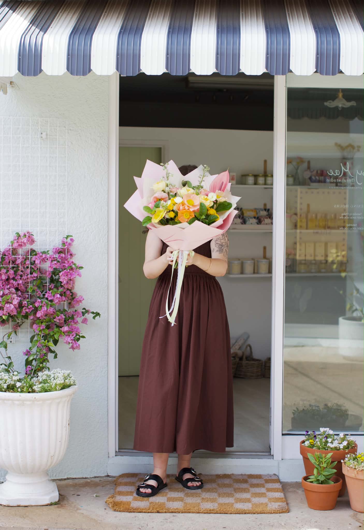 STUNNER – Luxury Flowers Bundaberg - Posy Mae